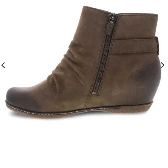 Dansko Burnished Nubuck Lia Wedge Bootie Size 40 (9.5) - Picture 3 of 14